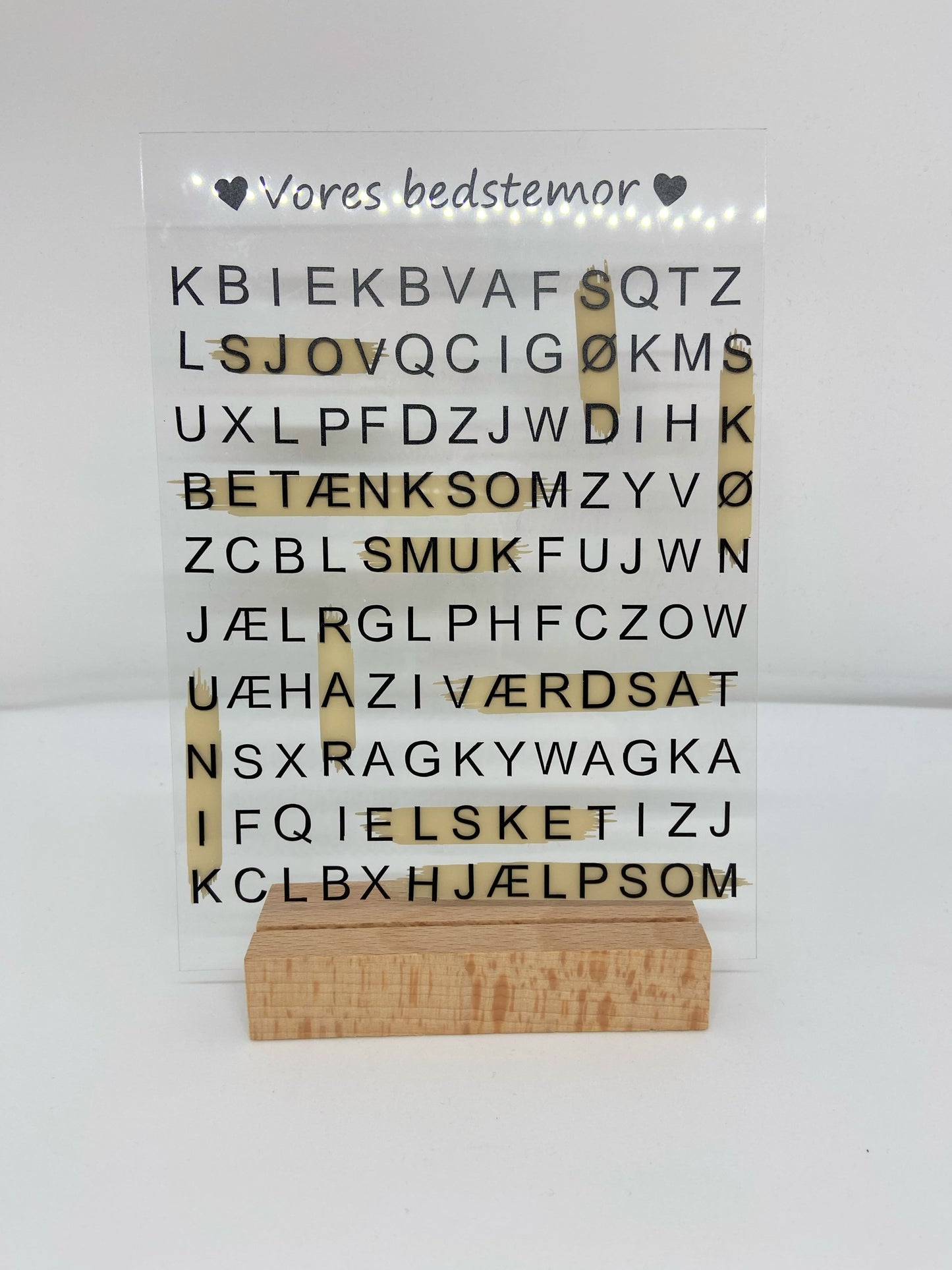 Vores bedstemor - akryl krydsordsskilt