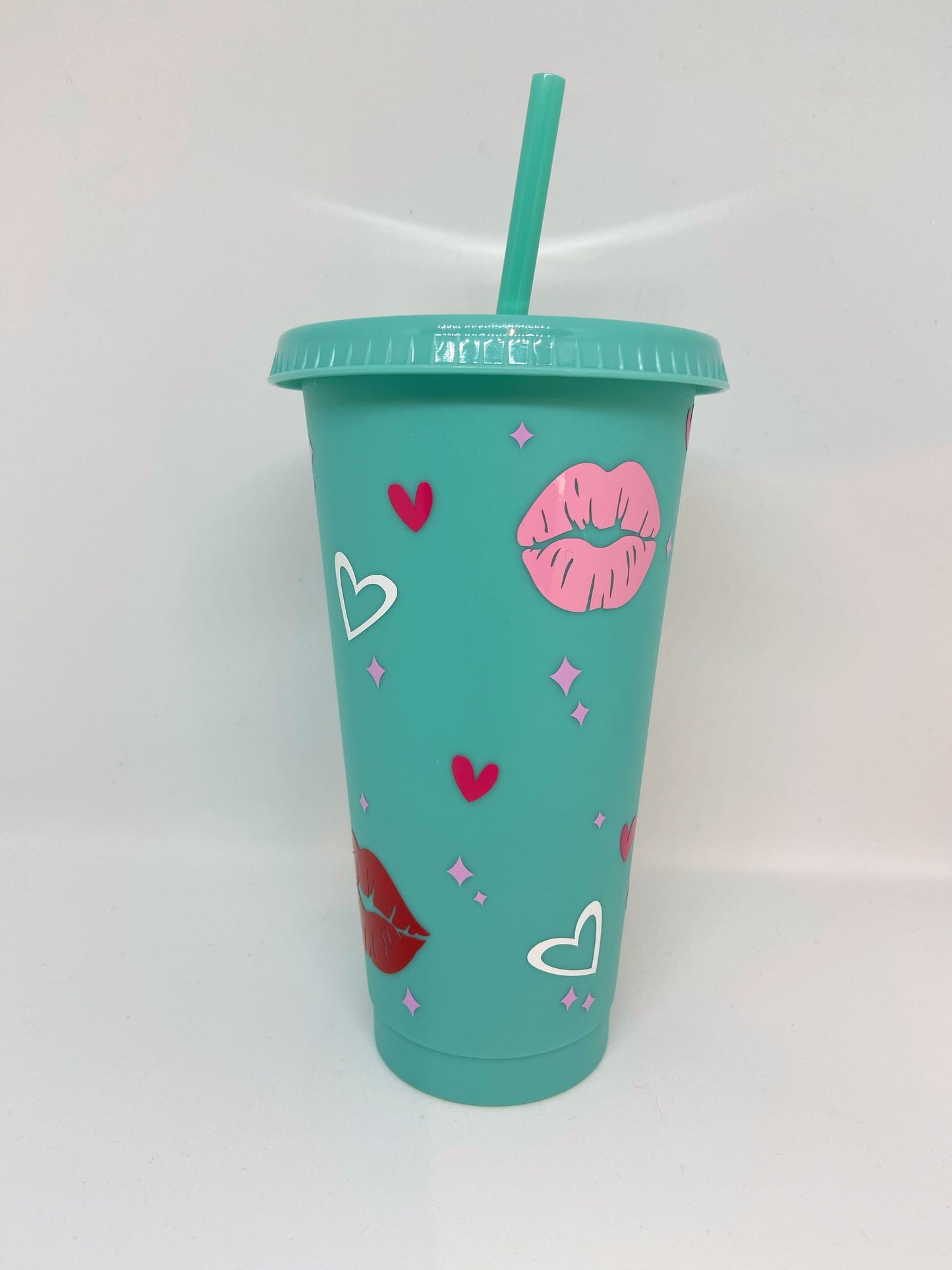 Tumbler with kiss design