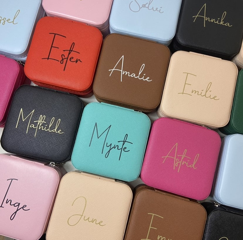 Personalized jewelry box with name